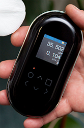 Medcom-Onyx-In-use-th